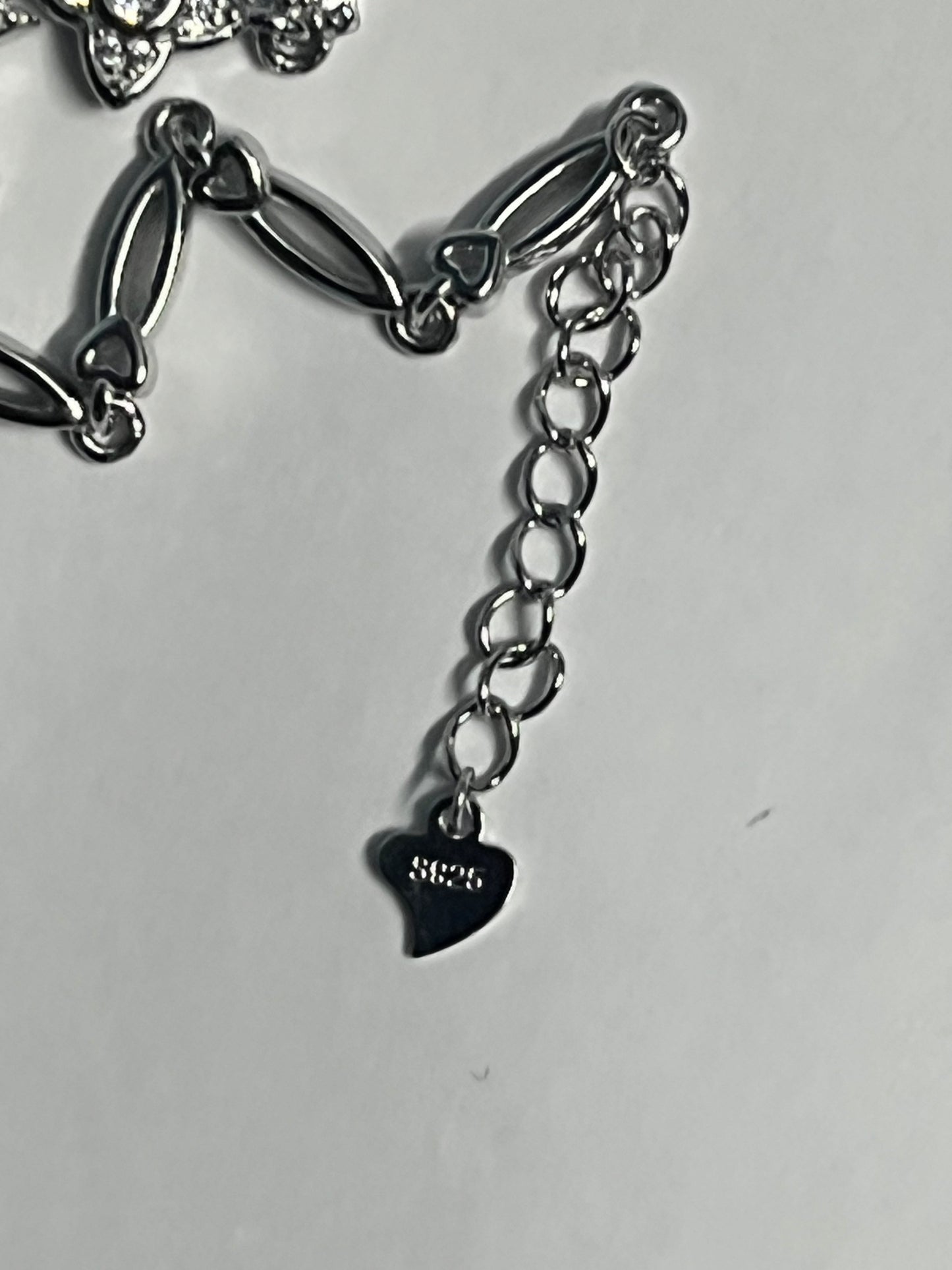 Minimalist 925 Silver Crystal Bracelet – Stylish Shimmering Women’s Jewelry. Silvergift.in