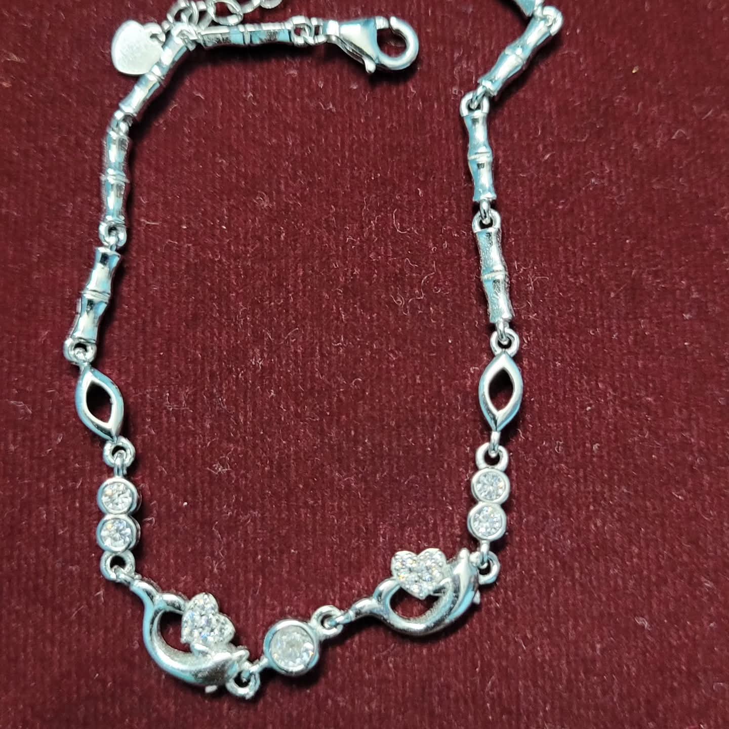 925 pure Silver Elegant Dolphin Shape Fancy Bracelet – classic Designer Jewelry for Women & Girls. Silvergift.in