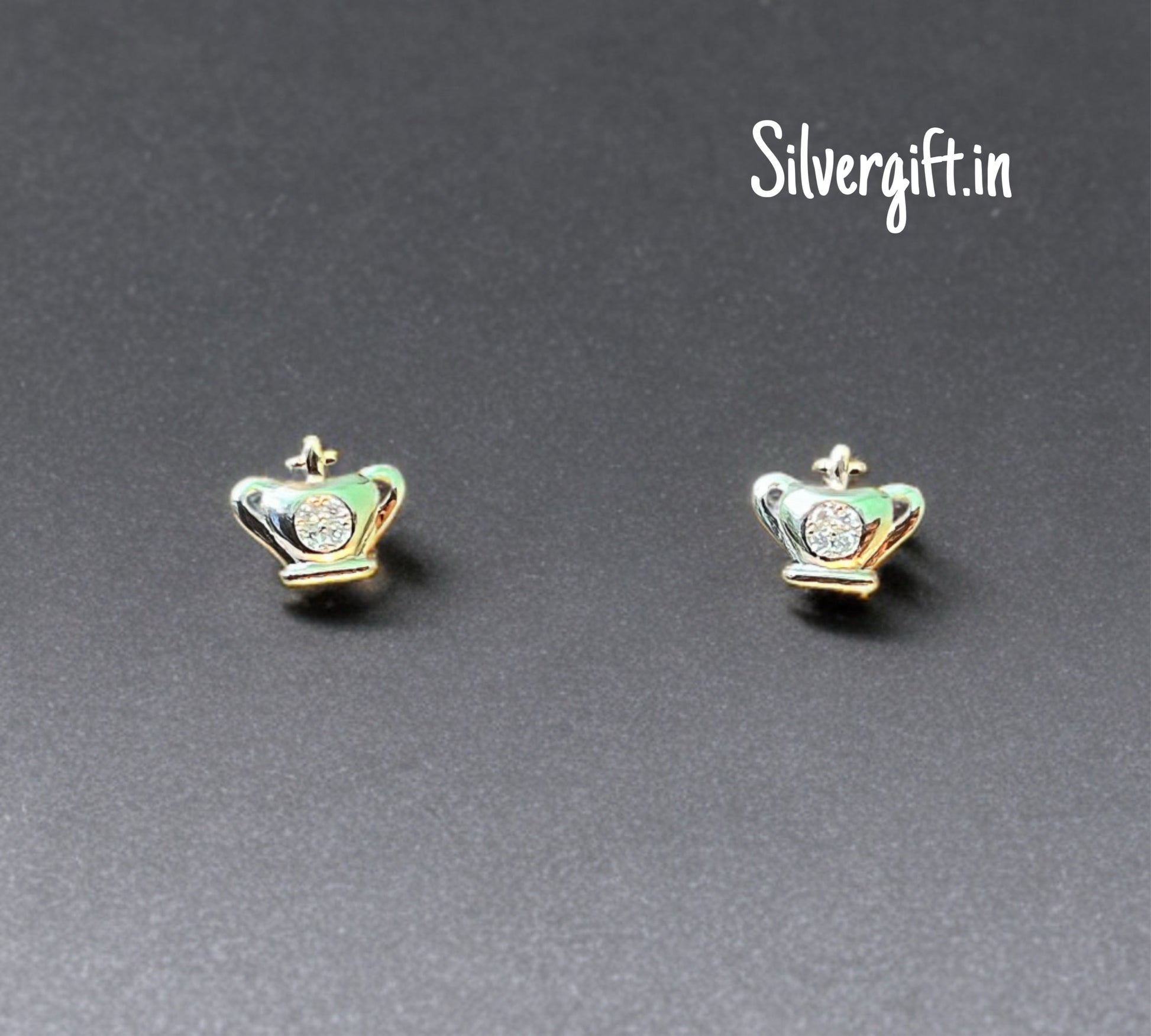 Single stone Royal stud | Earrings Silvergift.in