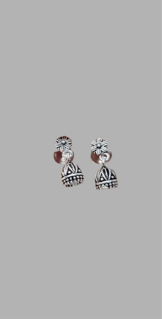 Antique style dangle earrings