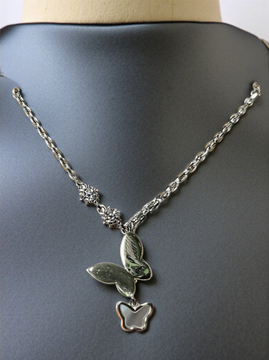 Trendy Butterfly Design Silver Chain Necklace – Perfect Gift for Women Silvergift.in