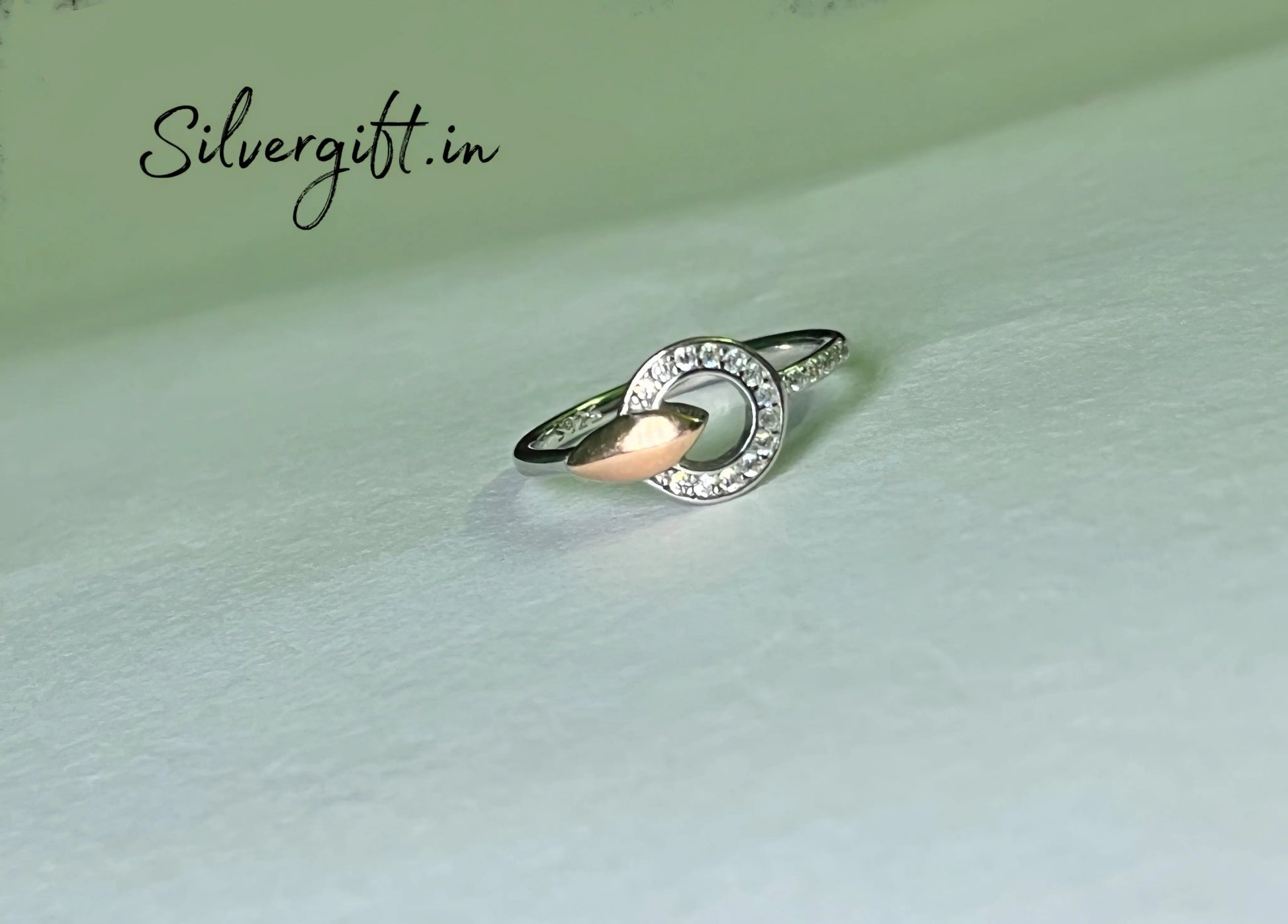 Handcrafted Silver Ring for Ladies – Vintage-Inspired, Hypoallergenic Fine Jewelry Silvergift.in