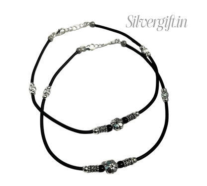 Beautiful Silver Black Anklet for ladies Silvergift.in