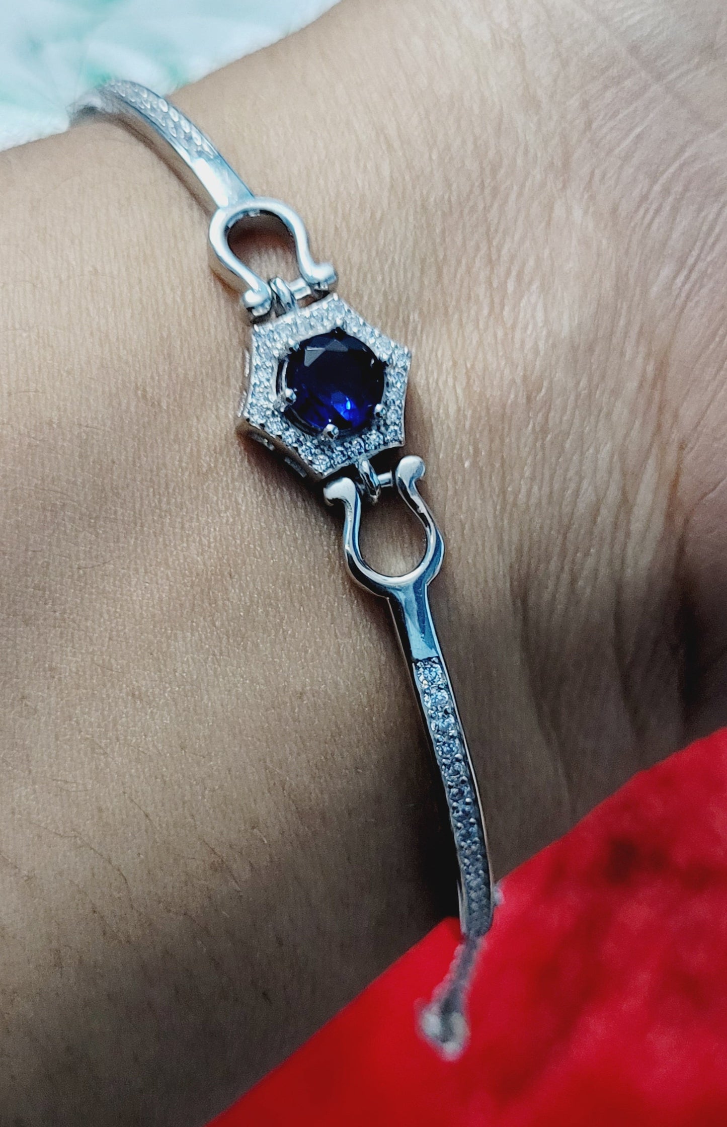 925 Pure Silver Blue Stone Bracelet for Women – Elegant Adjustable Designer Bangle for Party & Daily Wear Silvergift.in