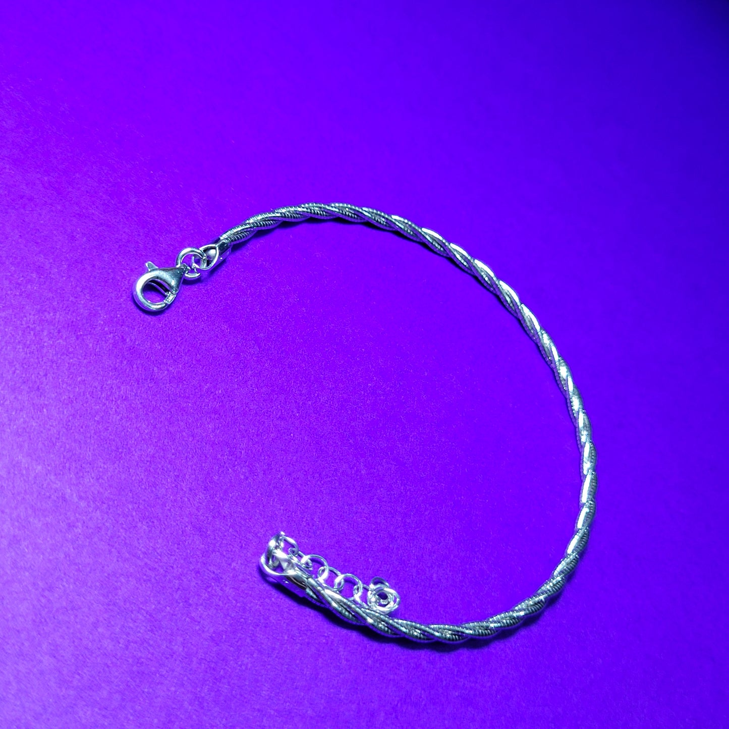 925 Pure Silver Ladies Bracelet for Women – Elegant Twisted Chain Adjustable Bracelet | Daily Wear Silver Jewelry Gift Silvergift.in