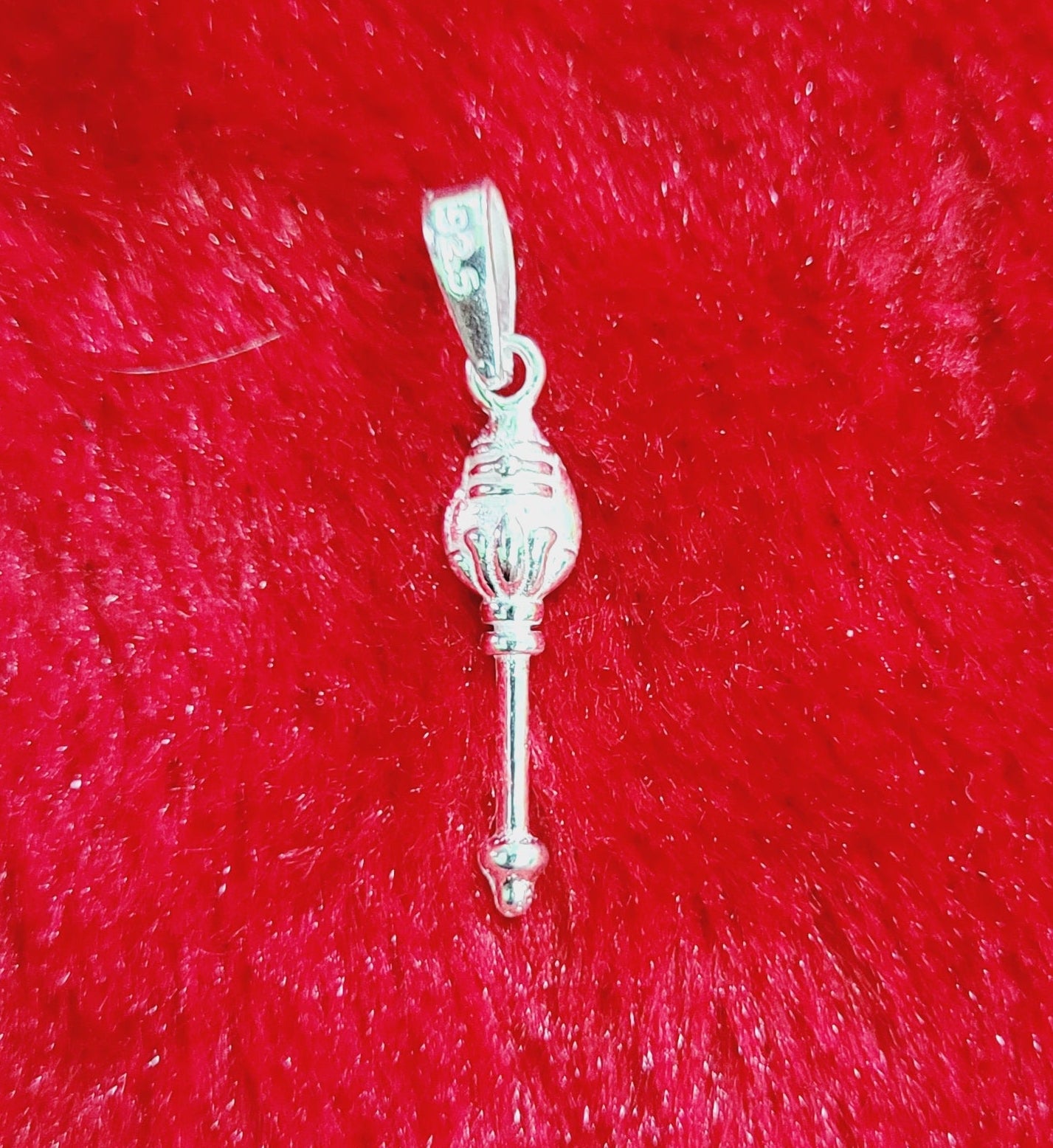 Pure Silver Murugan Vel Pendant | 925 Sterling Silver Lord Murugar Spear Jewelry and Divine Protection for Men & Women. Silvergift.in