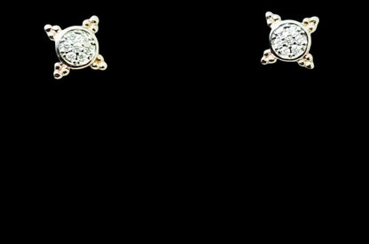 Premium Pure Silver Stud Earrings – Graceful and Lightweight for women. Silvergift.in