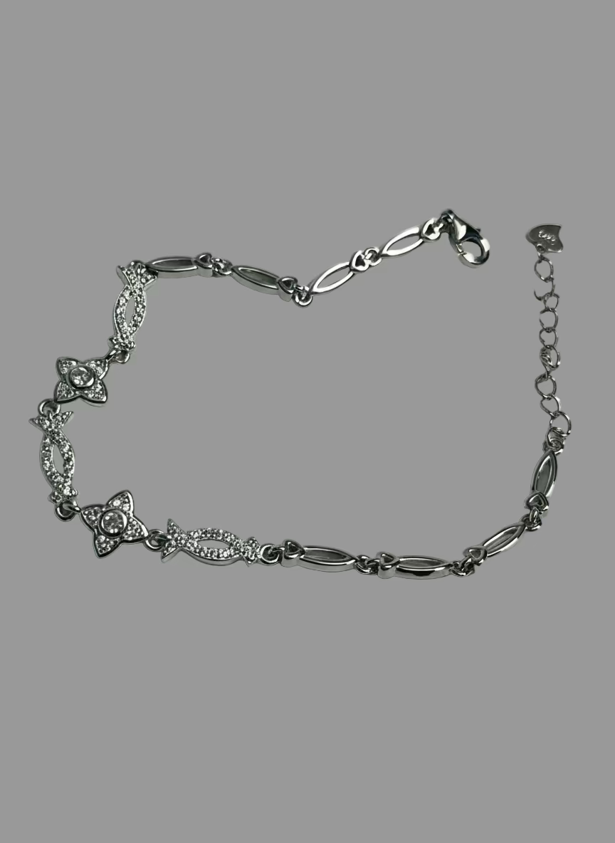 Minimalist 925 Silver Crystal Bracelet – Stylish Shimmering Women’s Jewelry. Silvergift.in