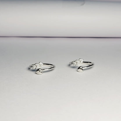 Modern Silver Toe Ring for Women with White Stones - Adjustable & Elegant Silvergift.in
