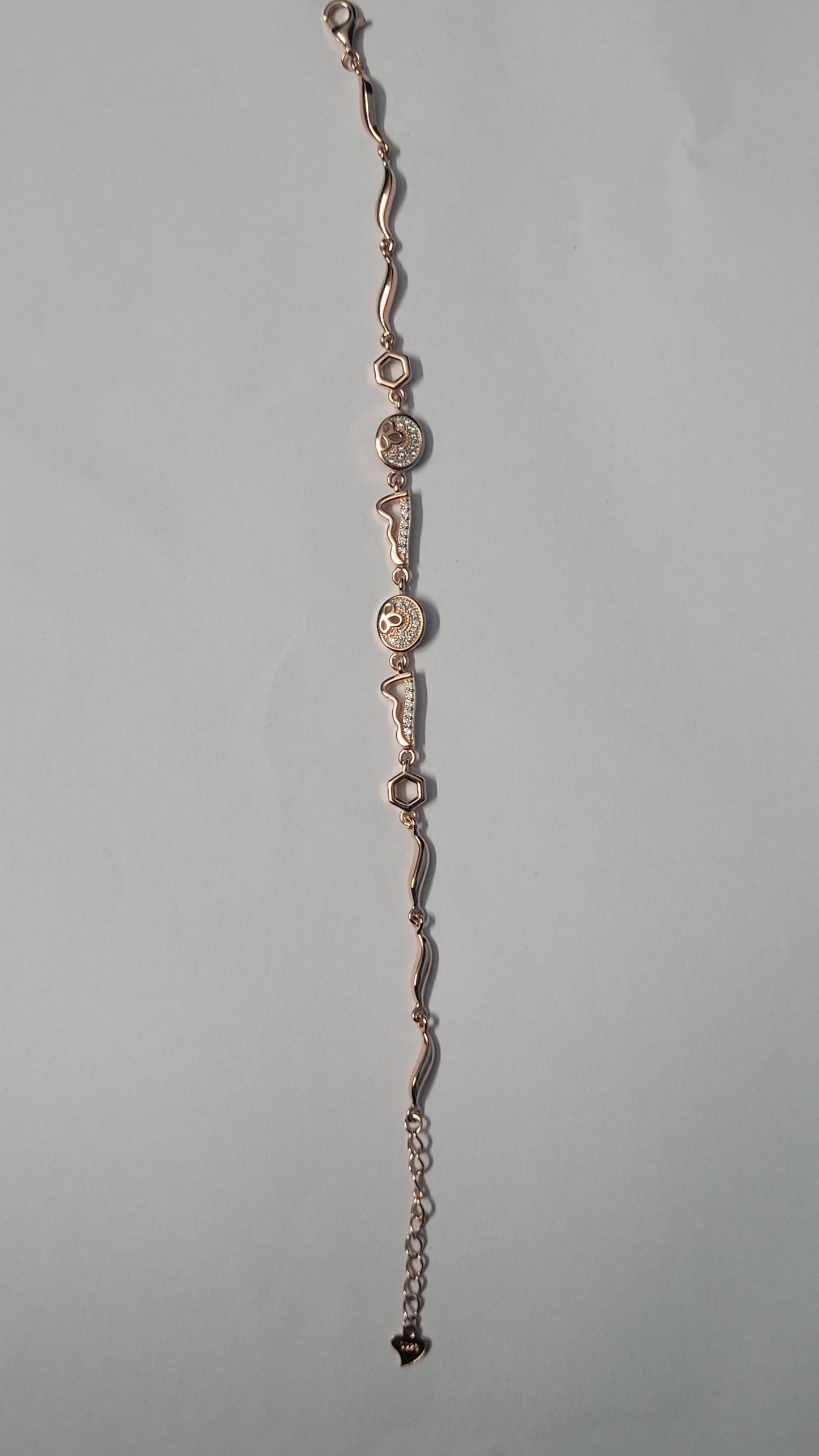 Elegant Designer Rose Gold Women’s Bracelet – Geometric Link Adjustable Jewelry, Party & Daily Wear. Silvergift.in