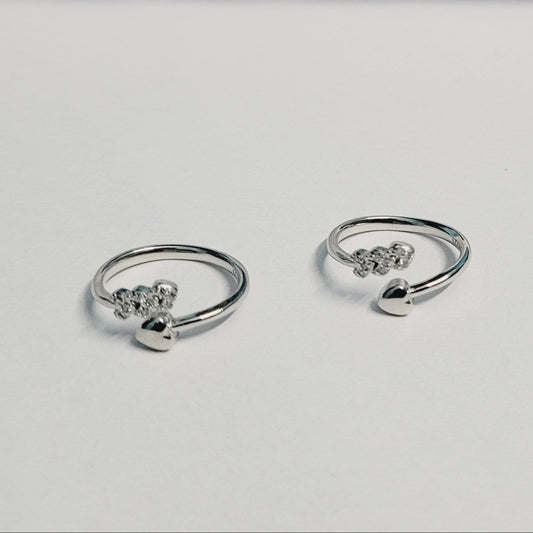 Modern Silver Toe Ring for Women with White Stones - Adjustable & Elegant Silvergift.in