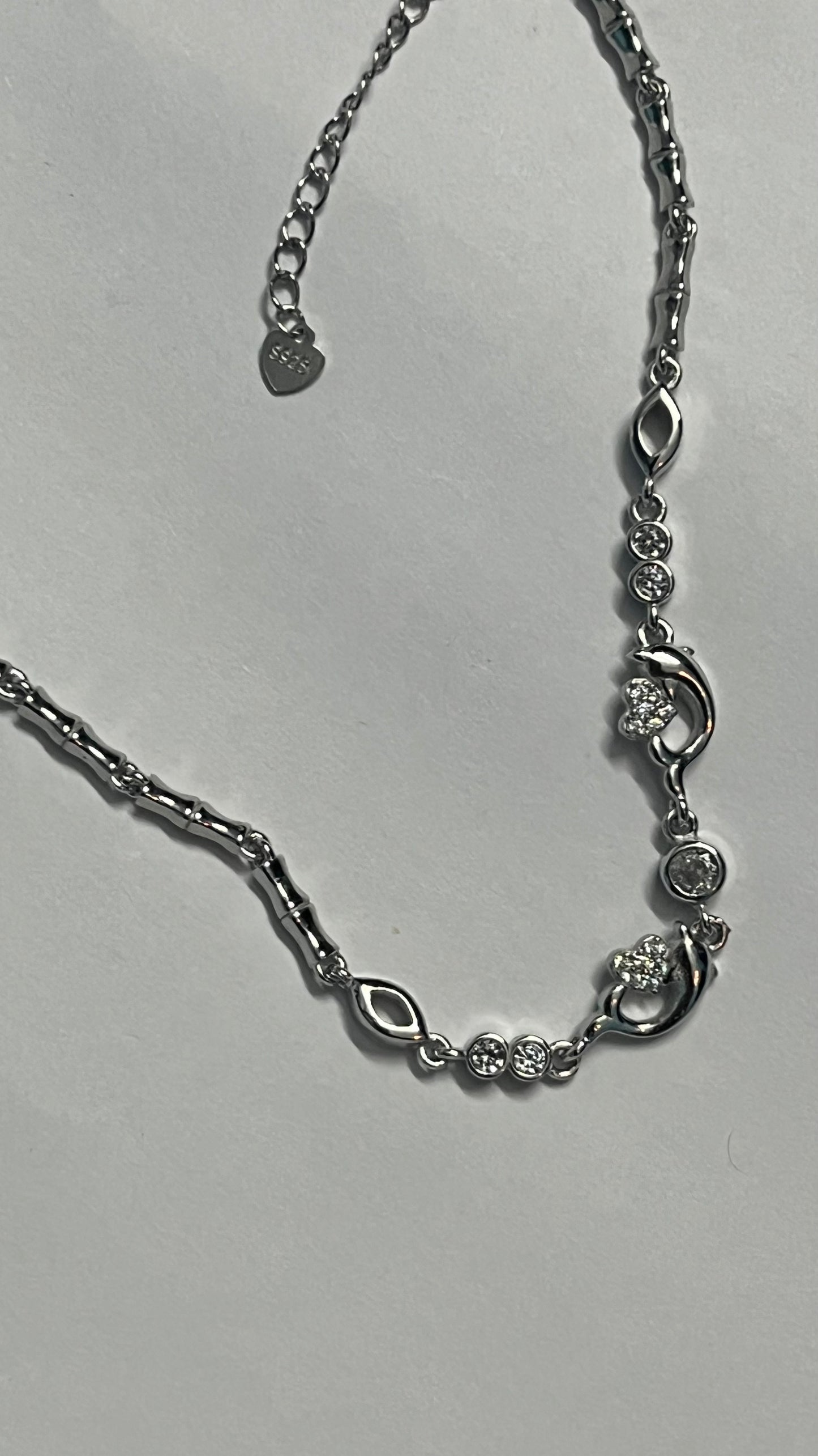 925 pure Silver Elegant Dolphin Shape Fancy Bracelet – classic Designer Jewelry for Women & Girls. Silvergift.in