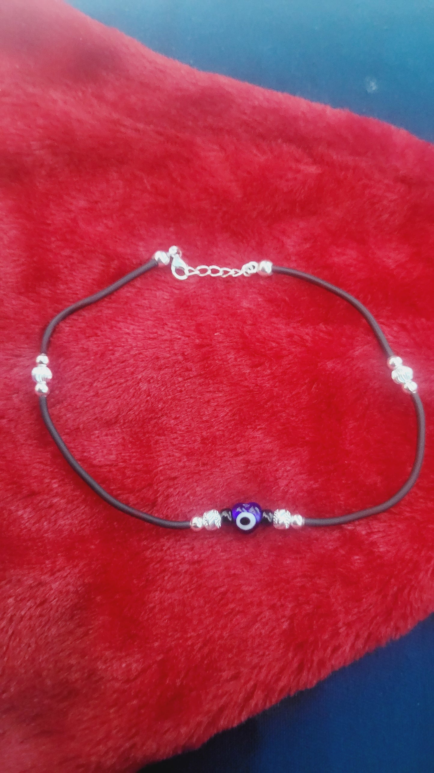 Elegant Silver Anklet with Black Rope – Trendy Women’s Foot Jewelry Silvergift.in