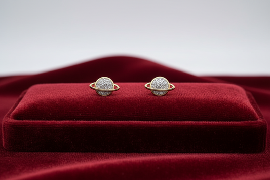 Pure Silver Geometric Stud Earrings – Contemporary Style for Women.